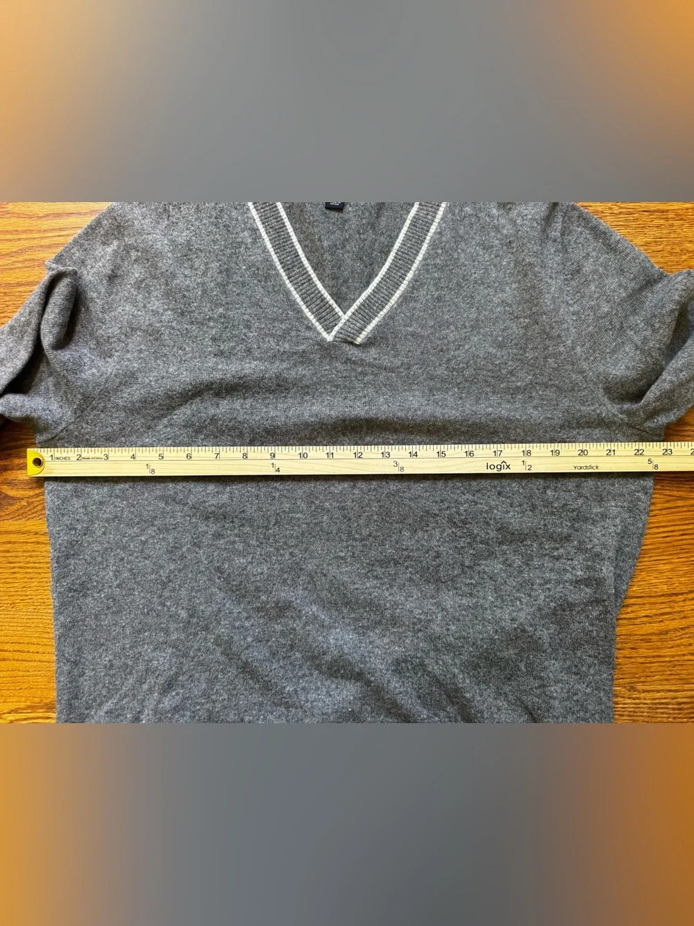 Banana Republic Men’s L Lambswool Cashmere V-Neck Sweater Gray Preppy